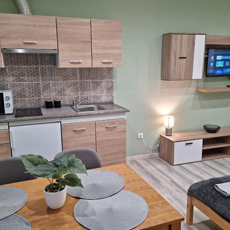 Belvarosi Pihenohaz Bekescsaba Exterior foto