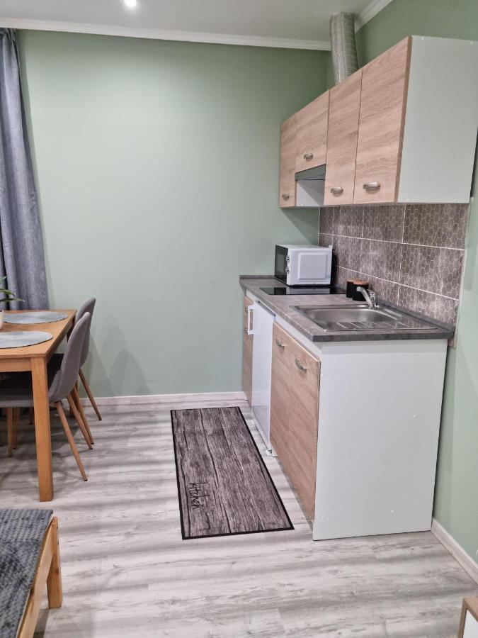 Belvarosi Pihenohaz Bekescsaba Exterior foto