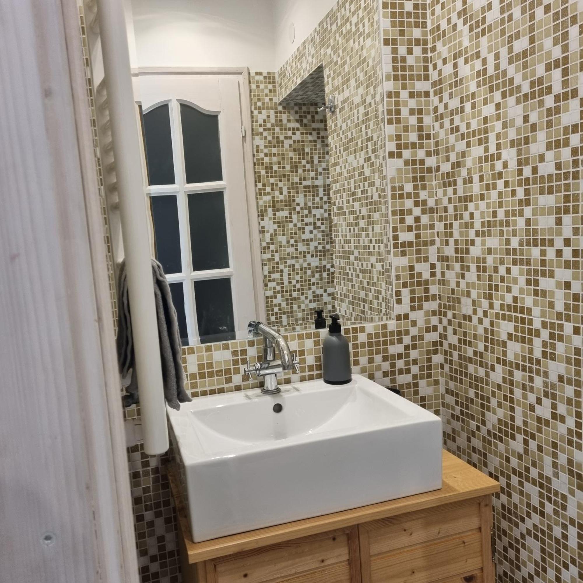 Belvarosi Pihenohaz Bekescsaba Exterior foto